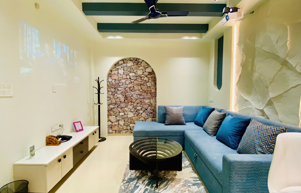 The French Riviera Room - Azure Escape